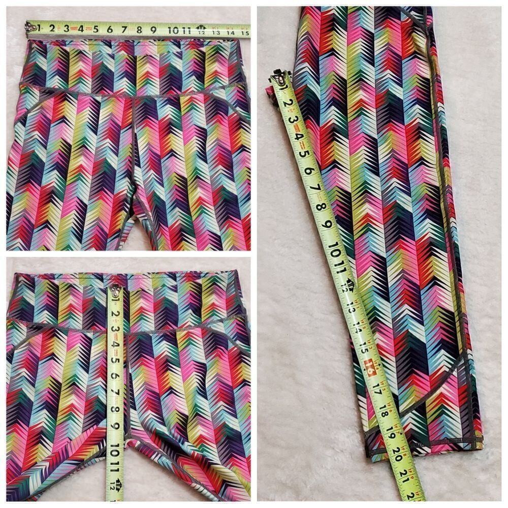 Fabletics Lima Capri Max-Compression Colorful Leggings, Size Medium- - Picture 3 of 12